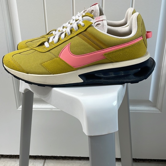 (WMNS) Nike Air Max Pre-Day LX 'Dark Citron Pink Gaze' size 12 mens 10.5 - Picture 3 of 9
